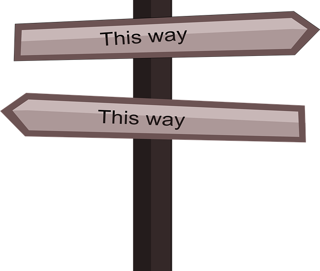 this-way-718660_640.png